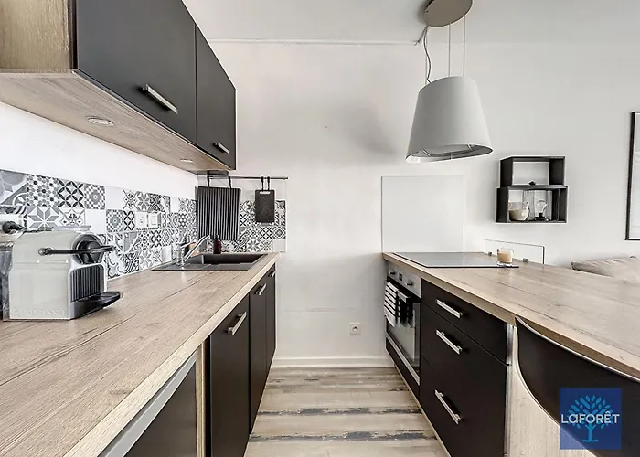 Alcove Pres De La Avec Balcon Et Wifi - Quartier Arago - Fr-1-331-229 * Les Sables-dʼOlonne